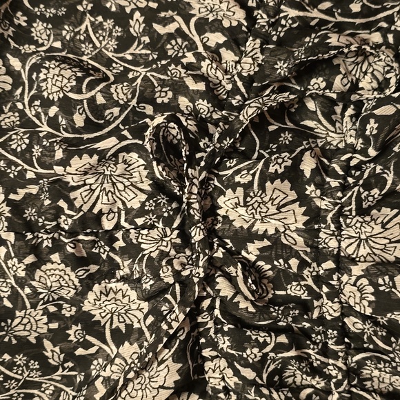 Shirt - Picture 4 of 8